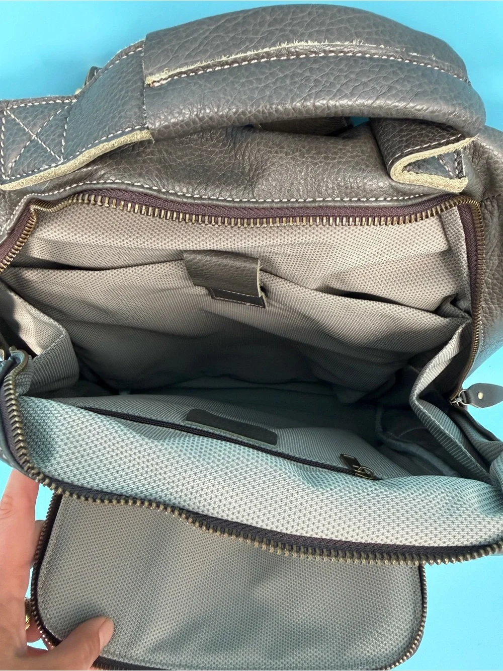 NWT Bebowden Full-Grain Leather Backpack
